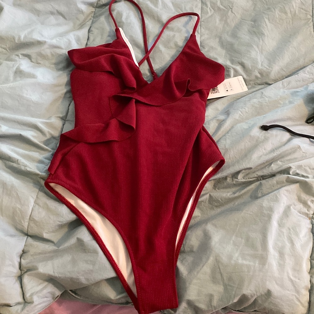 Cupshe one piece never worn!